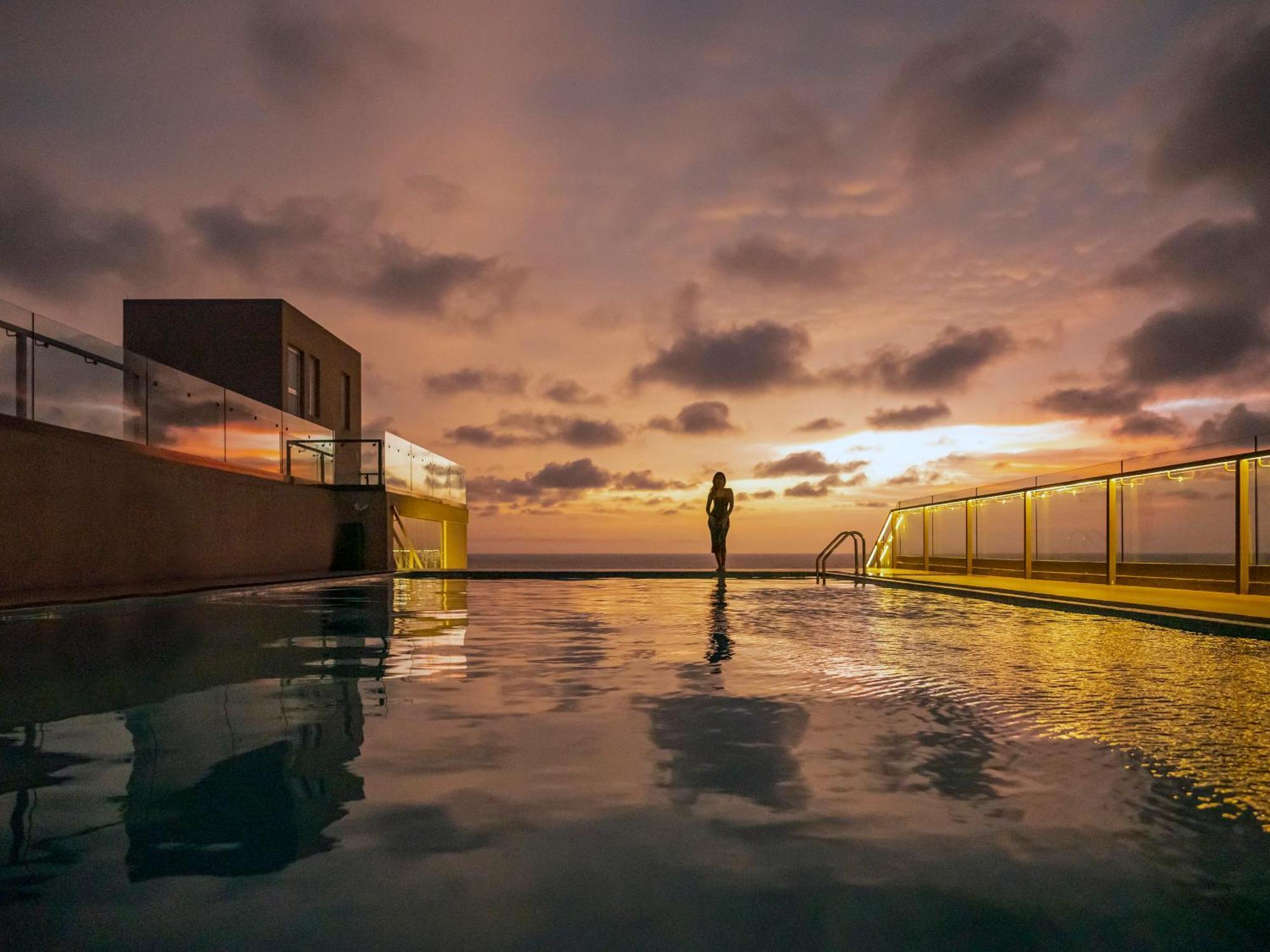 Corundum Breeze Hotel