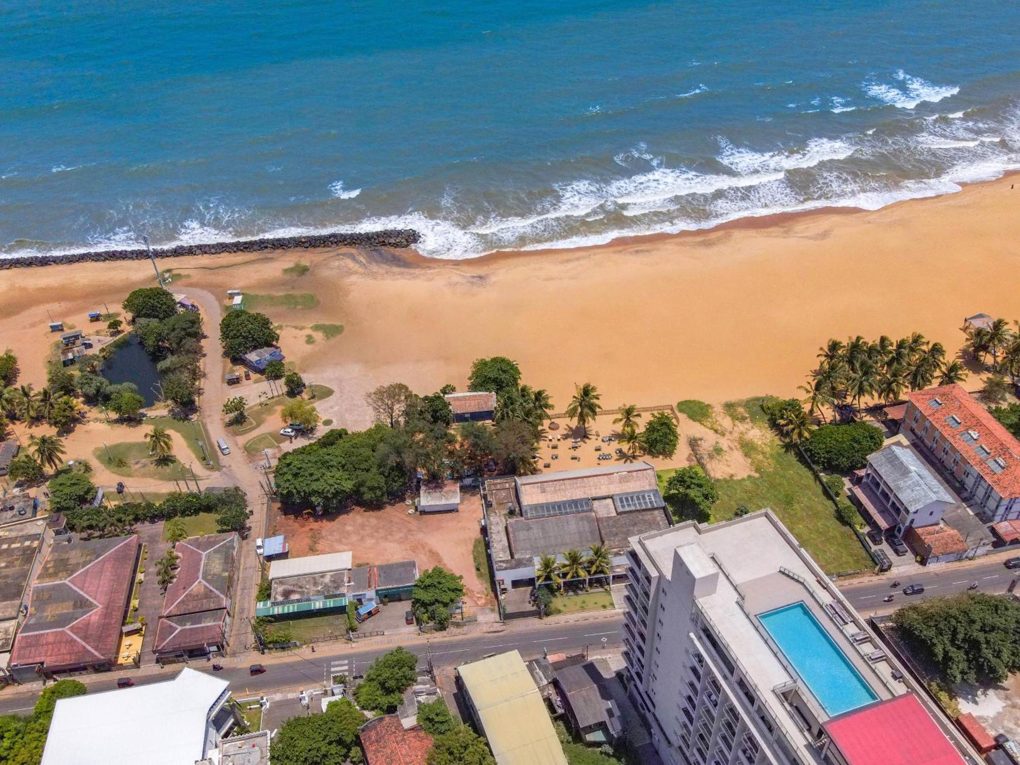 Corundum Breeze Hotel 4*